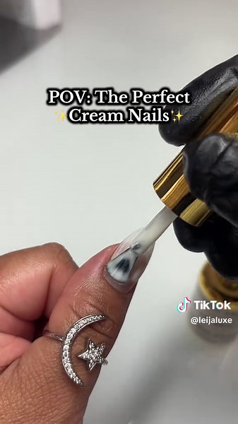 The Perfect Cream Nails with DND Gel Polish