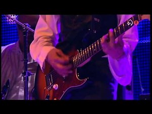 Patti Smith - (10/13) - Because the Night (2010/07/21)