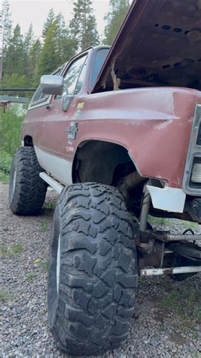 Motor Monday 🔧 What’s In Your Squarebody? 6.2 Turbo Diesel K5 Blazer + Future Engine Swap Plans