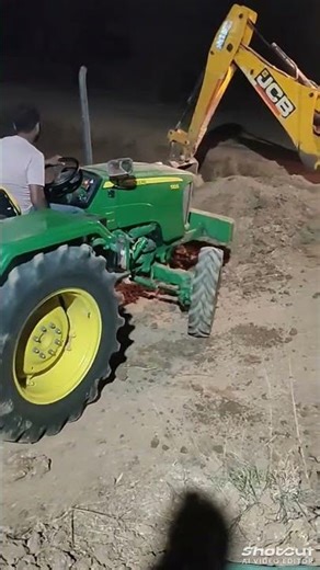 John Deere JCB#farming #shortvideo #johndeere #agriculture #jcb#jcbvideo#jcb3dx#automobile #tractor