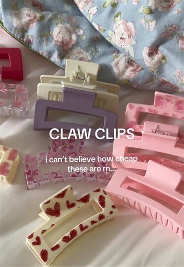 less than a coffee for all 10…cutest claw clips 💕 I’m always loosing mine , this is an amazing deal. #dealsoftiktok #deals #clawclip #hair #easyhairstyles