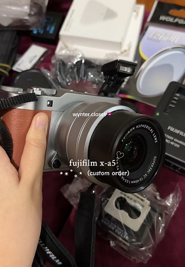 Pretty in Brown: Fujifilm X-A5 Review