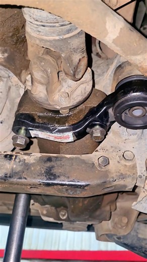 564K views · 7.1K reactions | front wheel differential mounting problem #auto #mechanic #usa | Auto Technician | Facebook