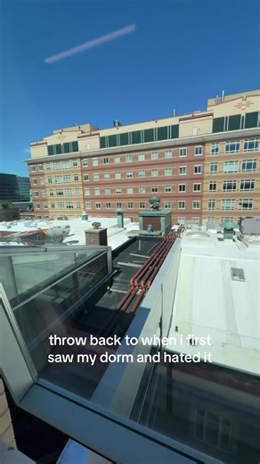 Move In Day at College: My Dorm Tour Experience