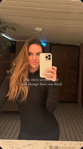 Lydia Fermer | Mum & Entrepreneur on Instagram: "Your brain is always looking for evidence of whatever you focus on. This little exercise shows it so clearly. Shift your focus — even slightly — and your whole reality begins to shift with it. That’s why gratitude works. It trains your mind to look for what’s good… and then it finds more of it🤍"