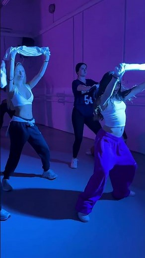 שיעורים פתוחים | just dance studio