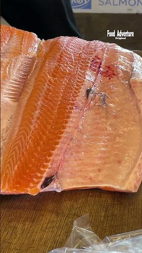 Mastering salmon cuts with surgeon accuracy, no waste at all #Sushi #Salmon #PrecisionKnife