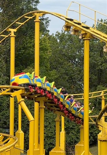 Exploring the Hollyhock and Roll at Kentucky Kingdom