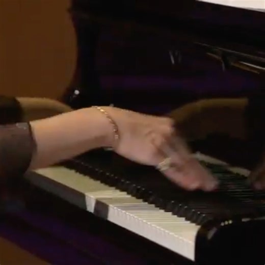 Studio for New Music ensemble | На видео солистка ансамбля «Студия новой музыки» Наталия Черкасова исполняет Токкату (1995) современного итальянского композитора Франческо... | Instagram