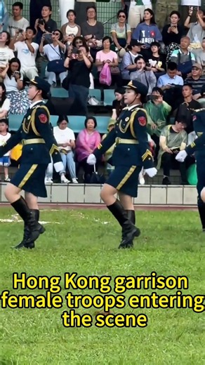 Hong Kong garrison female troops entering the sceneHK仪仗队