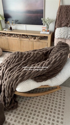 Cloud Rocking Chair Review: Cozy Season Amazon Finds