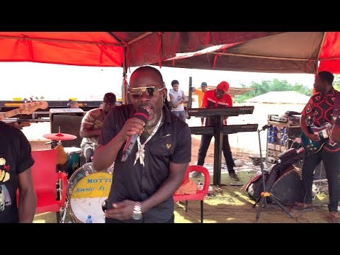 Se Asa well Performed by Nana Tabri
