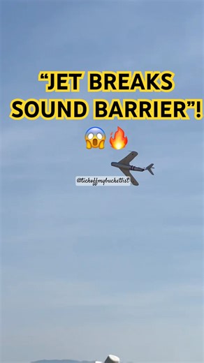 "MIG-17 FAST PASS: INSANE SPEED! JET BREAKS SOUND BARRIER 🚀💥” #shorts #aviation