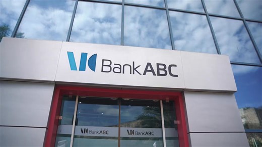 Nous savons tous combien la rentrée est un moment spécial pour les enfants : la joie de découvrir de nouveaux cahiers, de beaux articles scolaires, et de commencer une nouvelle aventure. Avec l’association SIDRA, Bank ABC a voulu simplement apporter une petite touche de bonheur en partageant des cartables avec des enfants démunis, pour rendre leur rentrée plus joyeuse . 👉 Découvrez l’ambiance qui a régné lors de cette distribution dans la vidéo ci-dessous 🎥. #BankABC #Solidarité #RentréeScolai