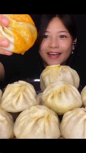 ASMR: Eating Momos eating challenge 😍😋 big size momo chicken momo veg momo eating Mukbang