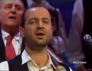 L'orchestra italiana con Eddie Napoli e Francesca Schiavo cantano... " Era de Maggio " | Terra mja