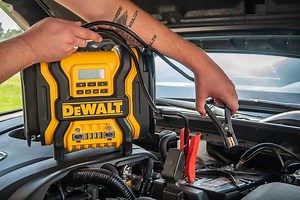 How to use the Dewalt Jump Starter 1600, 1400 or the Dewalt Dxaeps14? - Everstart Jump Starter