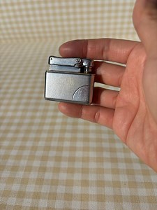 Working Vintage Colibri Lighter / Pocket Petrol / Mid Century 1940s - 50s / Mcm / Silver Tone / Small Petite / Wick Flint / Art Deco / Gift - Etsy