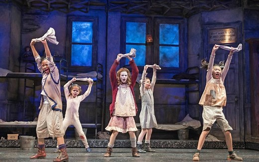 【音乐剧】Annie 2012 Broadway Revival