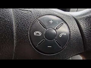 ¿Cómo ajustar la hora en la furgoneta Mercedes Sprinter?