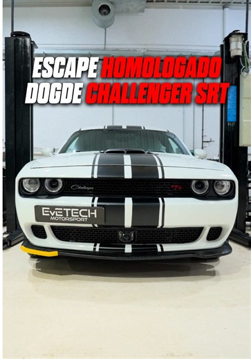 Así mejoramos el sonido del V8 de este Dodge Challenger SRT 🇺🇸💥 Nos llega este Challenger con un escape recto de muy mala calidad que sacaba un sonido demasiado fuerte. Hemos fabricado un escape completo con silenciosos de alto flujo, en acero inoxidable, soldadura TIG y HOMOLOGADO 😉 ¿Qué os parece el sonido? #Challenger #dogde #escape
