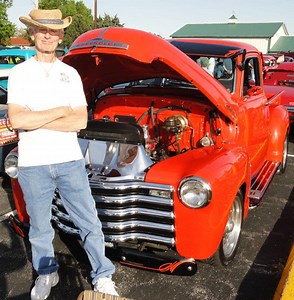 Classic Car Owners on Cruise Control at the 'Memories' Car Club Show