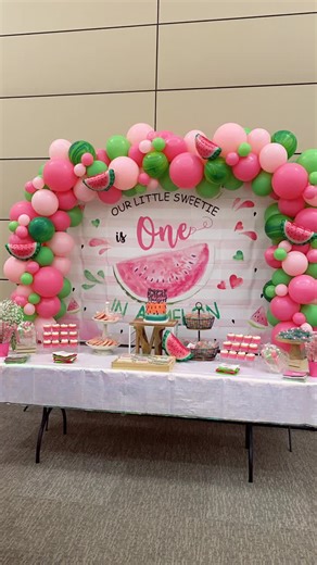 One in a Melon 1st Birthday Party Ideas 🍉 Balloon Garland