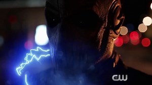 The Flash Season 2 Extended Trailer