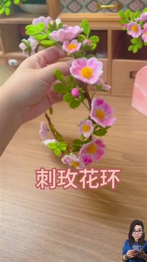 13K views · 221 reactions | DIY Making flower castings from velvet wire  #Flowers #Crafts #VelvetWire #DIY | Her creativity | Facebook