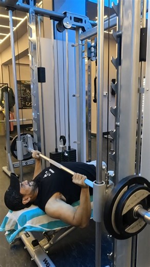 Flat bench press💪