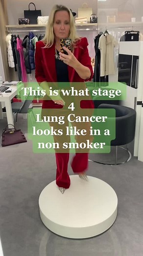 Stage 4 Lung Cancer Symptoms in Non-Smokers - Personal Story