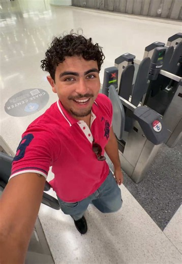 My first time trying public transportation in San Francisco🚊🤝🏼 we took the subway to Castro District and tbh it was soo easy and safe🤩 (also suprisingly very clean too) will definitely be using more🙏🏽