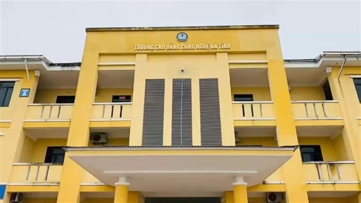 🎬 Sinh viên học môn Năng lực số – Sáng tạo video ứng dụng công nghệ 🎬 ❤️ Trong khuôn khổ học phần Năng lực số, sinh viên Trường Cao đẳng Công nghệ Hà Tĩnh đã thực hiện các video học tập sáng tạo, thể hiện khả năng ứng dụng công nghệ số, tư duy sáng tạo và kỹ năng truyền thông hiện đại. 🎥 Sản phẩm không chỉ phục vụ học tập mà còn góp phần nâng cao kỹ năng số, đáp ứng yêu cầu chuyển đổi số trong giáo dục và nghề nghiệp. 👏 Một minh chứng sinh động cho tinh thần học đi đôi với hành – sáng tạo – 