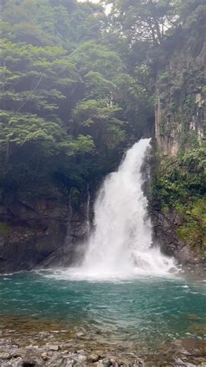 Waterfall + Onsen in Japan? Yes please