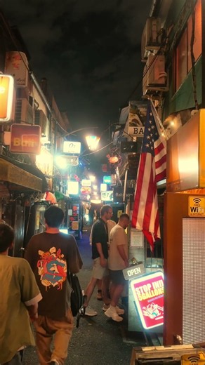 Tokyo Shinjuku Golden Gai After Rain Part1 4K