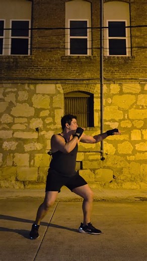 - Shadowboxing Workout -