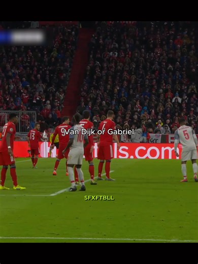 Defensive Skills Showdown: Van Dijk vs. Gabriel Magalhães