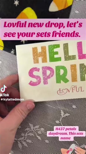 Celebrate spring with this gorgeous press-on nail set 🌸💅 Perfect for bright days, brunch, and adding a little floral magic to your look! ✨ #springnails #pressonnails #nailtok #nailinspo #nailsoftiktok@lovful store