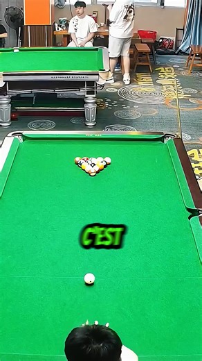 Coup de billard raté... mais rattrapage de légende ! #billard #reflexe #fail | Les piliers de comptoir V2