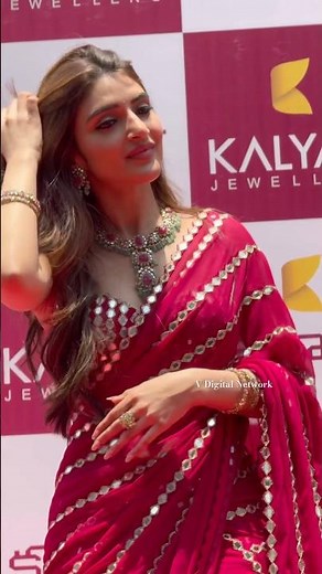 Actress Sreeleela Grand Opening Ceremony Of Kalyan Jewellery #sreeleela #tollywood #trending