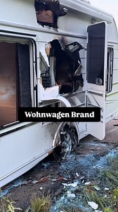 260K views · 1.3K reactions | Der Wohnwagen fing während der Fahrt auf der Autobahn plötzlich an zu brennen. Nach einem traumhaften Campingurlaub ist der Wohnwagen jetzt komplett zerstört. Ich wünsche allen Campern allzeit gute Fahrt – und hoffe, dass niemand so etwas erleben muss, egal ob mit Wohnwagen, Wohnmobil oder Camper. #Wohnwagen #Wohnwagenbrand #Campingurlaub #Wohnmobil #Camperlife #Brandschutz #Sicherunterwegs #wohnwagenunfall | Benjamin Dogan | Facebook