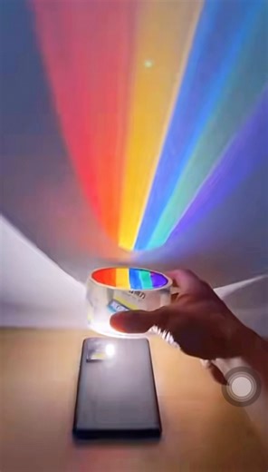 โปรเจกเตอร์สายรุ้ง 🌈DIY rainbow protector #diy #art #creative #rainbow #trend #shorts #viral