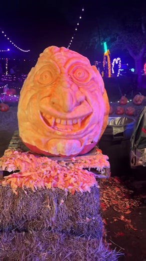 700-Pound Vampire Pumpkin Carving Art
