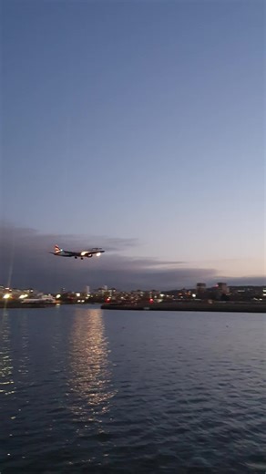 #Live Landing view #London #UK #foryou