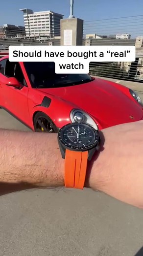 Exploring the Omega x Swatch Moonwatch Connection