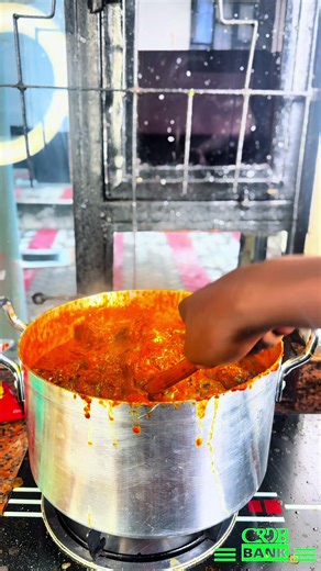 Turahisishe mfungo kwa kila mtu! Let's Konekt upendo🙏🏾 Kama ambavyo nimerahisishiwa malipo na Lipa Hapa ya @crdbbankplc na mi pia nimeona nirahisishe mfungo kwa wanaohitaji. Follow @crdbbankplc kwa mipango ya kurahisishiana maisha baina yetu. Let's Konekt upendo. #letskonekt #benkikimpangowako #crdbbank #tunakusikiliza