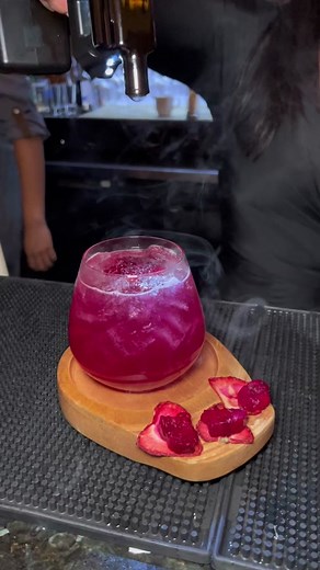 Delicious Prickly Pear Margarita Recipe from Mexico