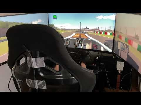 Finally, I got triple 32inch screens for simracing!! Slow start though… iRacing F3 Suzuka