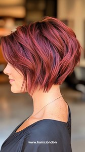 💫 32 Elegant Wavy Bob Hairstyles Soft, chic, and beautifully effortless — wavy bobs bring the perfect touch of elegance to any look! ✨💁‍♀️ #WavyBob #ElegantHair #BobInspo #ChicStyles #HairGoals | Ali's Hair Insights