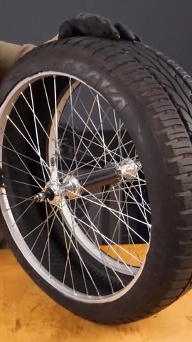 Turning Old Car Wheels Into an Electric Bike